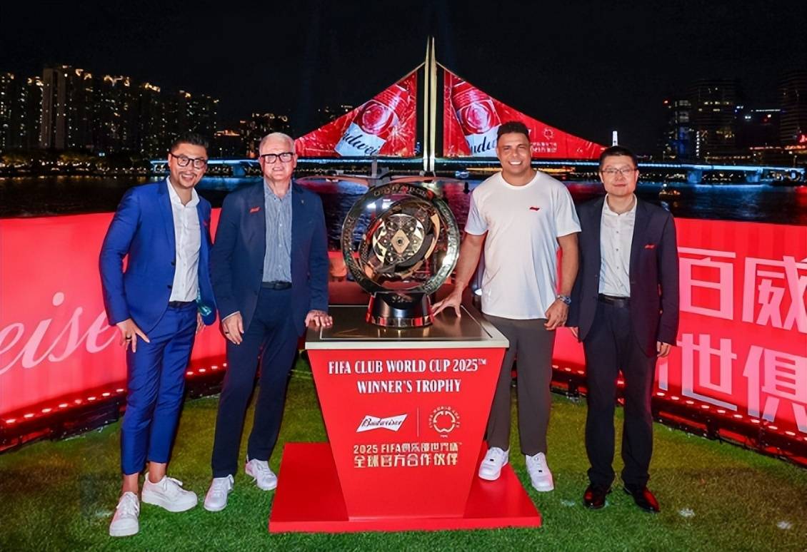 当今足坛最具影响力5巨星，第2万人空巷，榜首魅力无敌